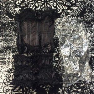 Daisy corsets. New.  Size small.